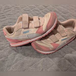 PUMA Kids Sneakers in Pink and Cream